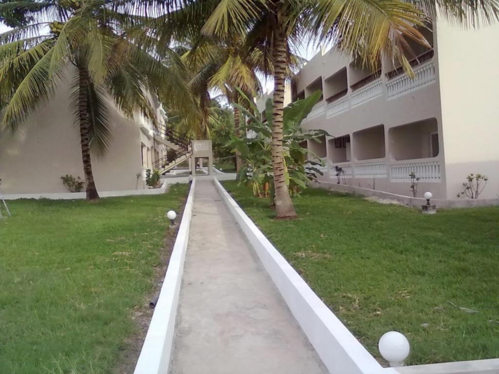 Mansea Beach Hotel Kololi Exterior foto